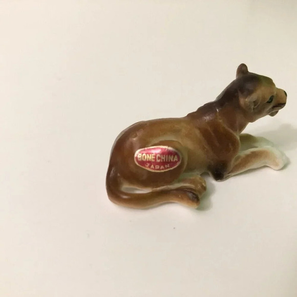 Vintage Miniature Lioness Lion Bone China Figurine Japan 1 Inch Tall Figure - Picture 12 of 14